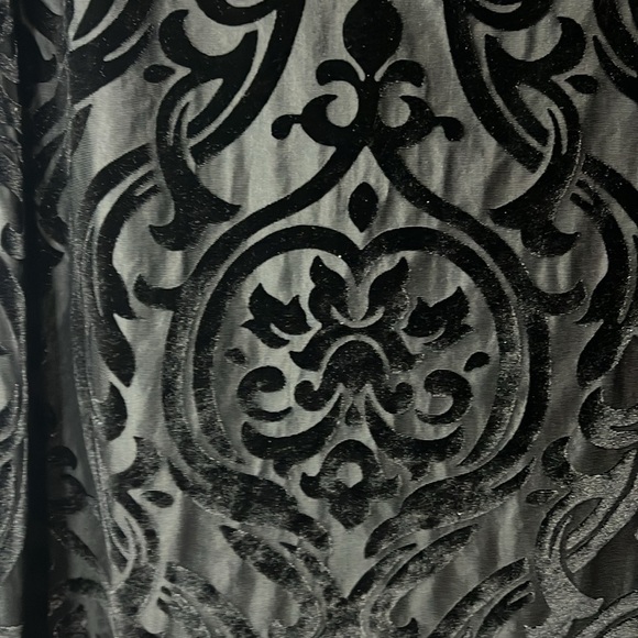 FRANCESCAS BLACK VELVET HALTER NECK DRESS - Picture 2 of 10